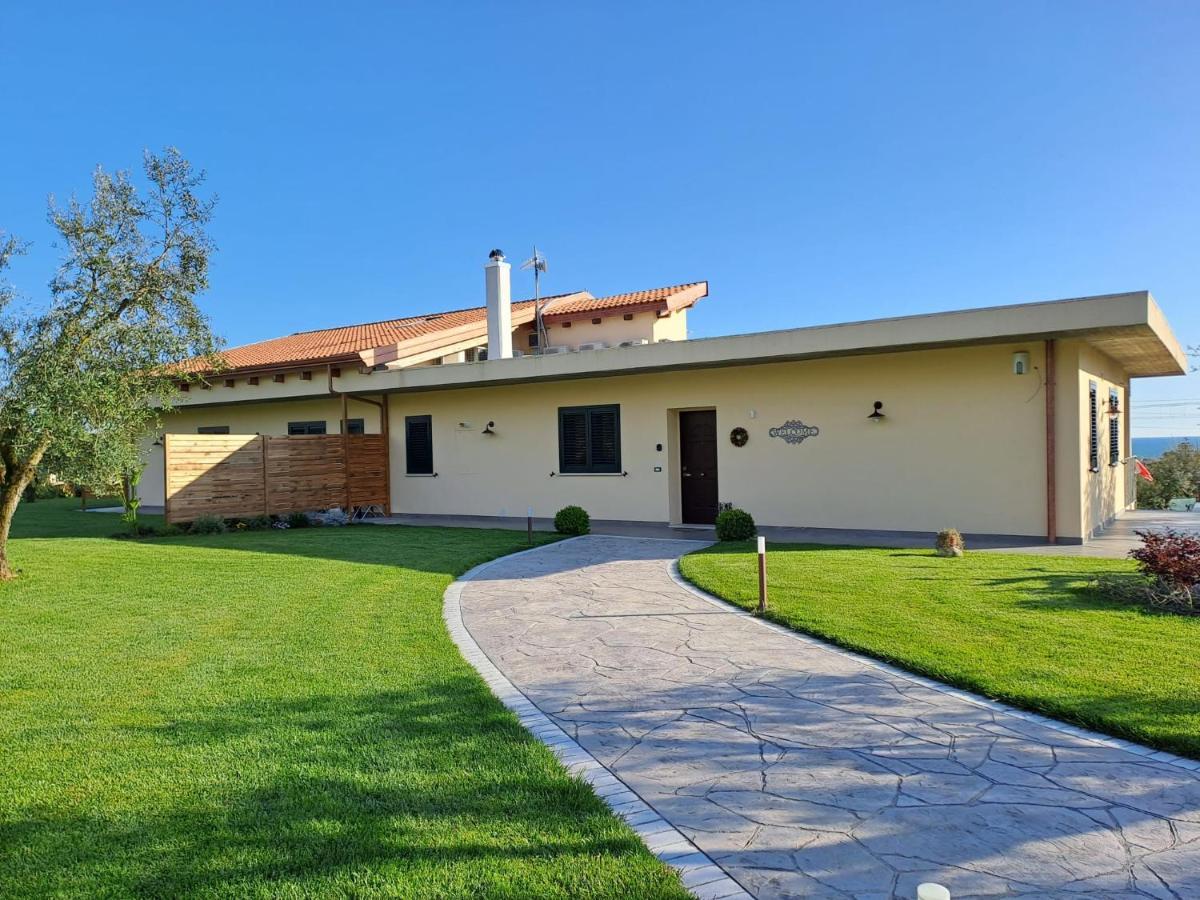 La Campagna Di Peppe E Tullia Bed & Breakfast Formia Exterior foto