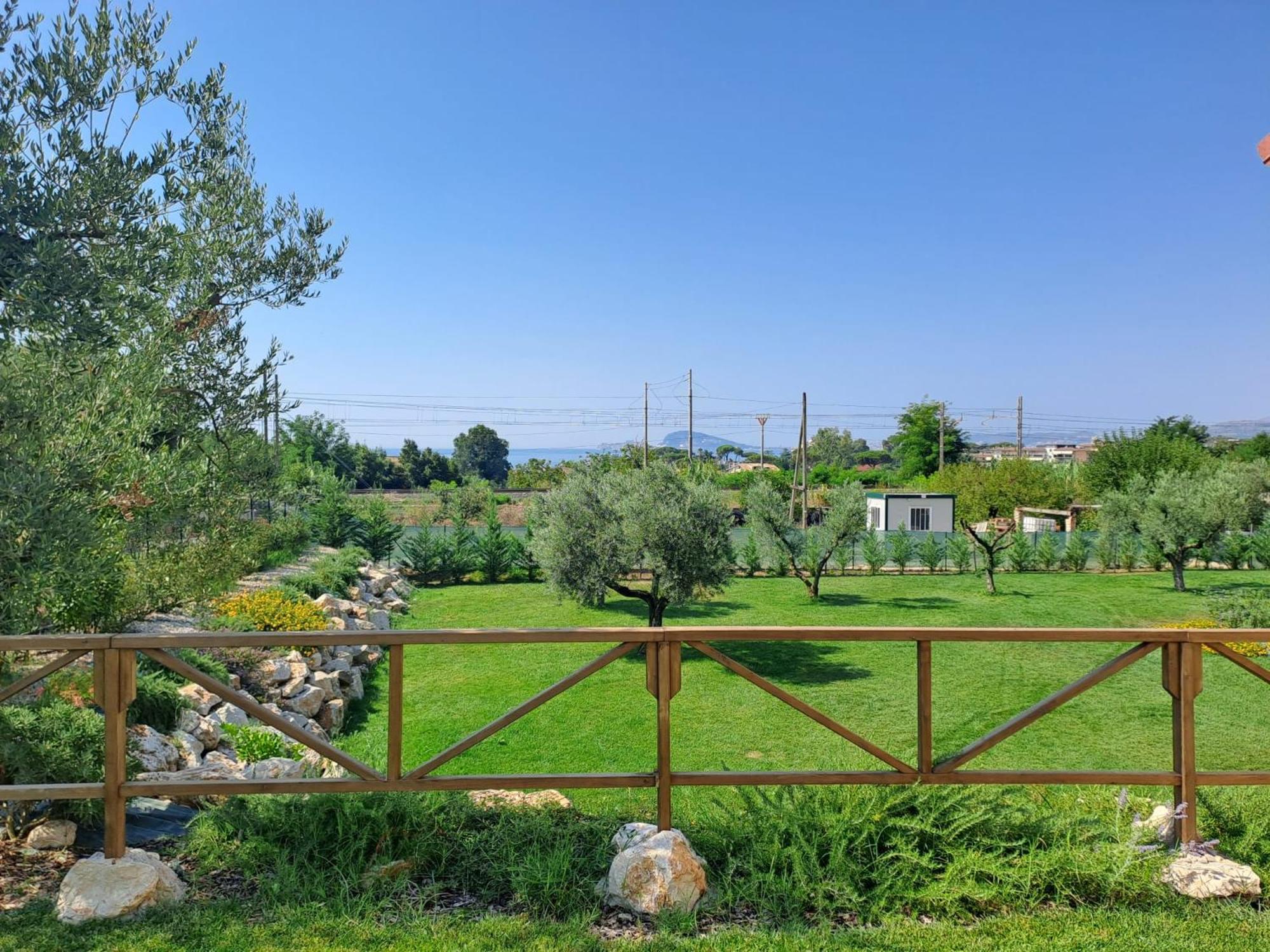 La Campagna Di Peppe E Tullia Bed & Breakfast Formia Exterior foto